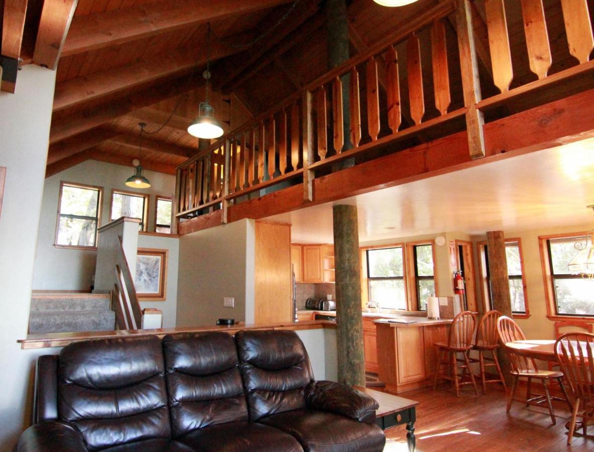 Tree House Lodge Yosemite West Exterior photo