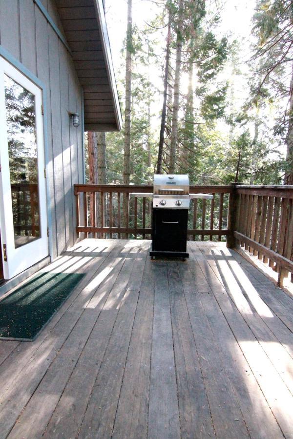 Tree House Lodge Yosemite West Exterior photo